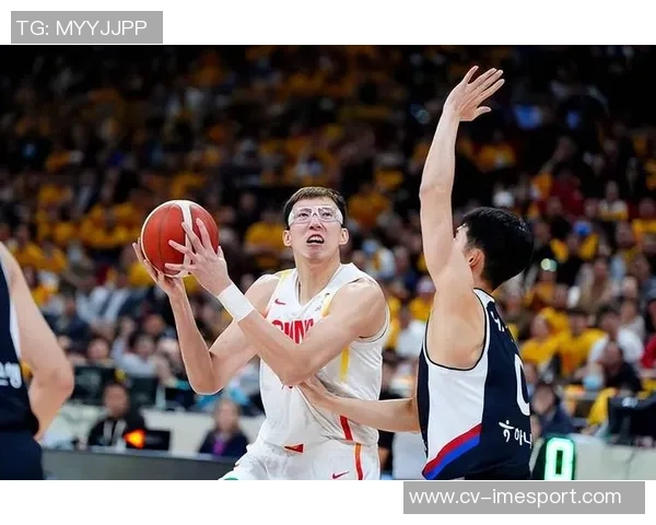 周琦面对包夹表现出色关键时刻失误遗憾落败贡献19分9板2帽