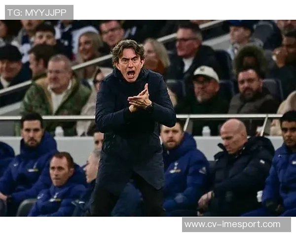 弗兰克赞扬球员们展现出强大精神意志为球队赢得胜利感到无比自豪